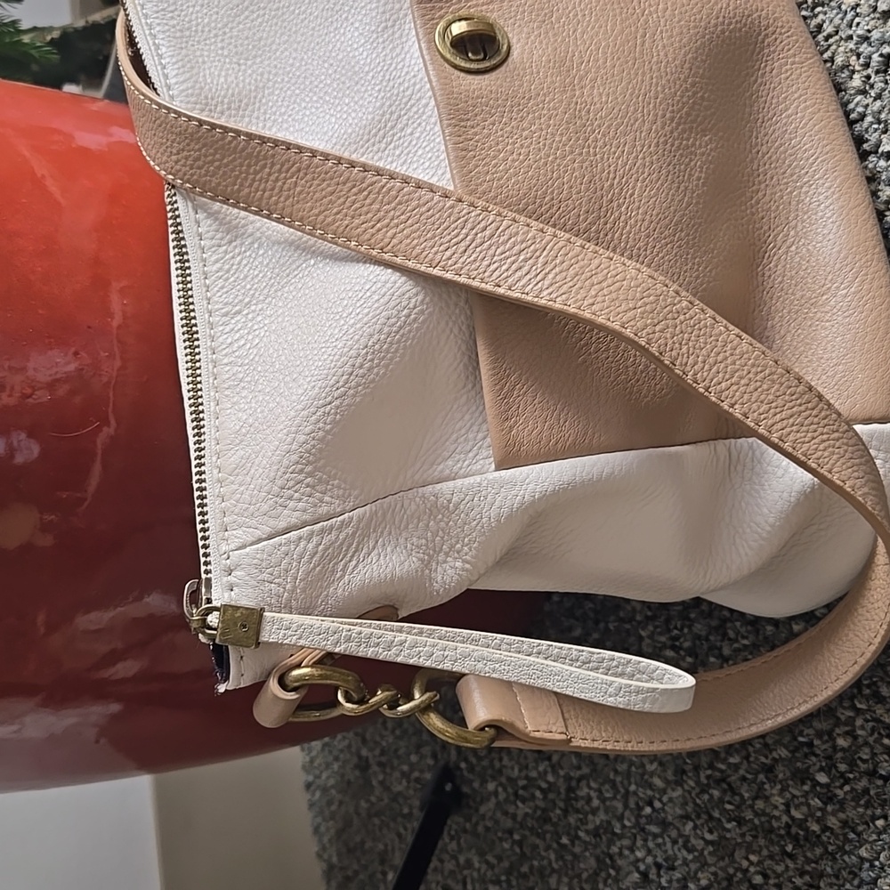 Elliot Lucca Leather Handbag - Picture 3 of 16